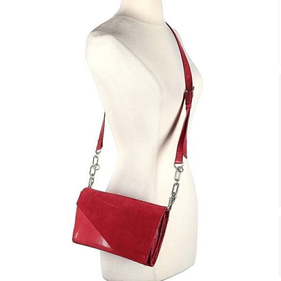 WHBM Red Crossbody Flap Magnet Openin Clutch Removable Strap Romantic V-Day - Picture 1 of 15